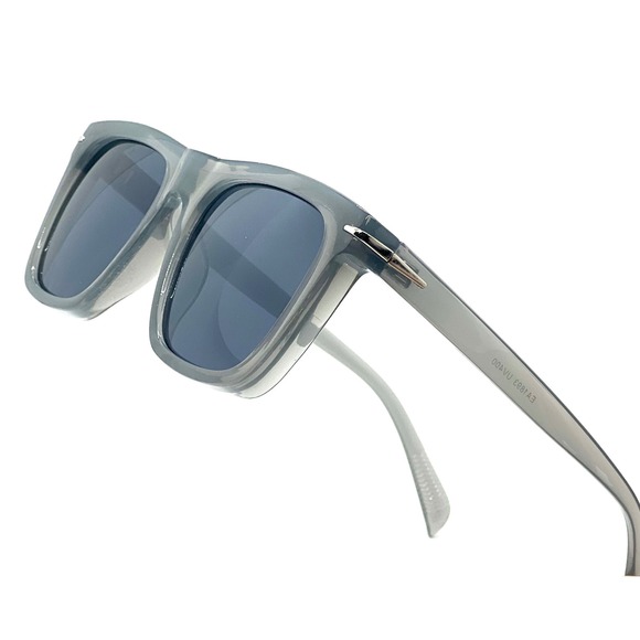 Square Sunglasses Smoke Gray Frame Dark Lens Fashion Stylish Eyewear Aviator New - Picture 1 of 5